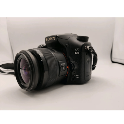 Used Sony Slt A68 with 18-55 lens